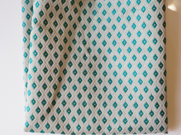 ジャガード生地　＊ 140cm巾 50cm ＊ 　グリーン 1枚目の画像