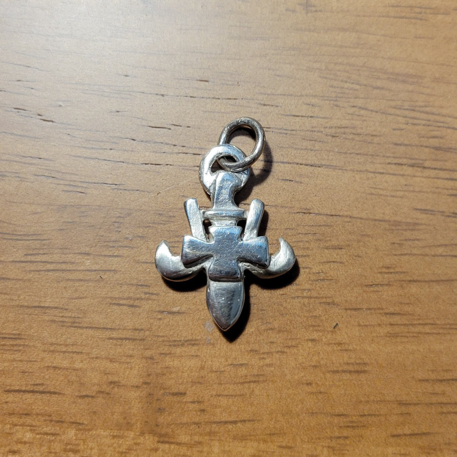 Lily　シルバーアクセサリー　ペンダントトップ　ネックレス　百合　バイク