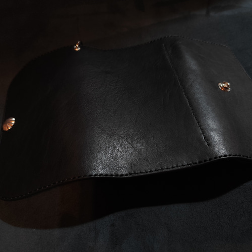 牛革ミドルウォレット　ブラック　silver950アポロコンチョ　バッファロー 牛革ミドルウォレット ブラック silver950アポロコンチョ バッファロー