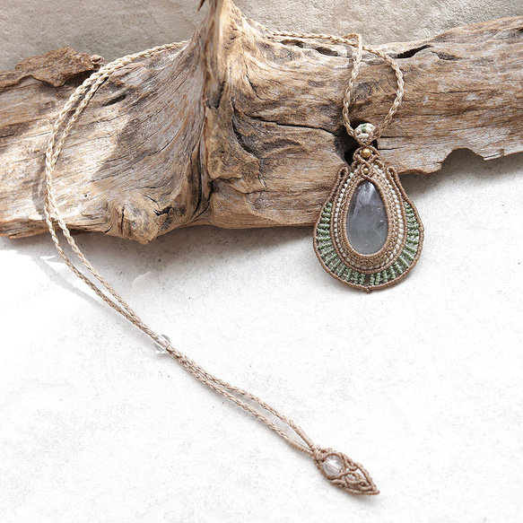 フローライトマクラメネックレスmac425天然石エスニックアジアンエキゾチック金属アレルギーフリーのアクセサリー 5枚目の画像