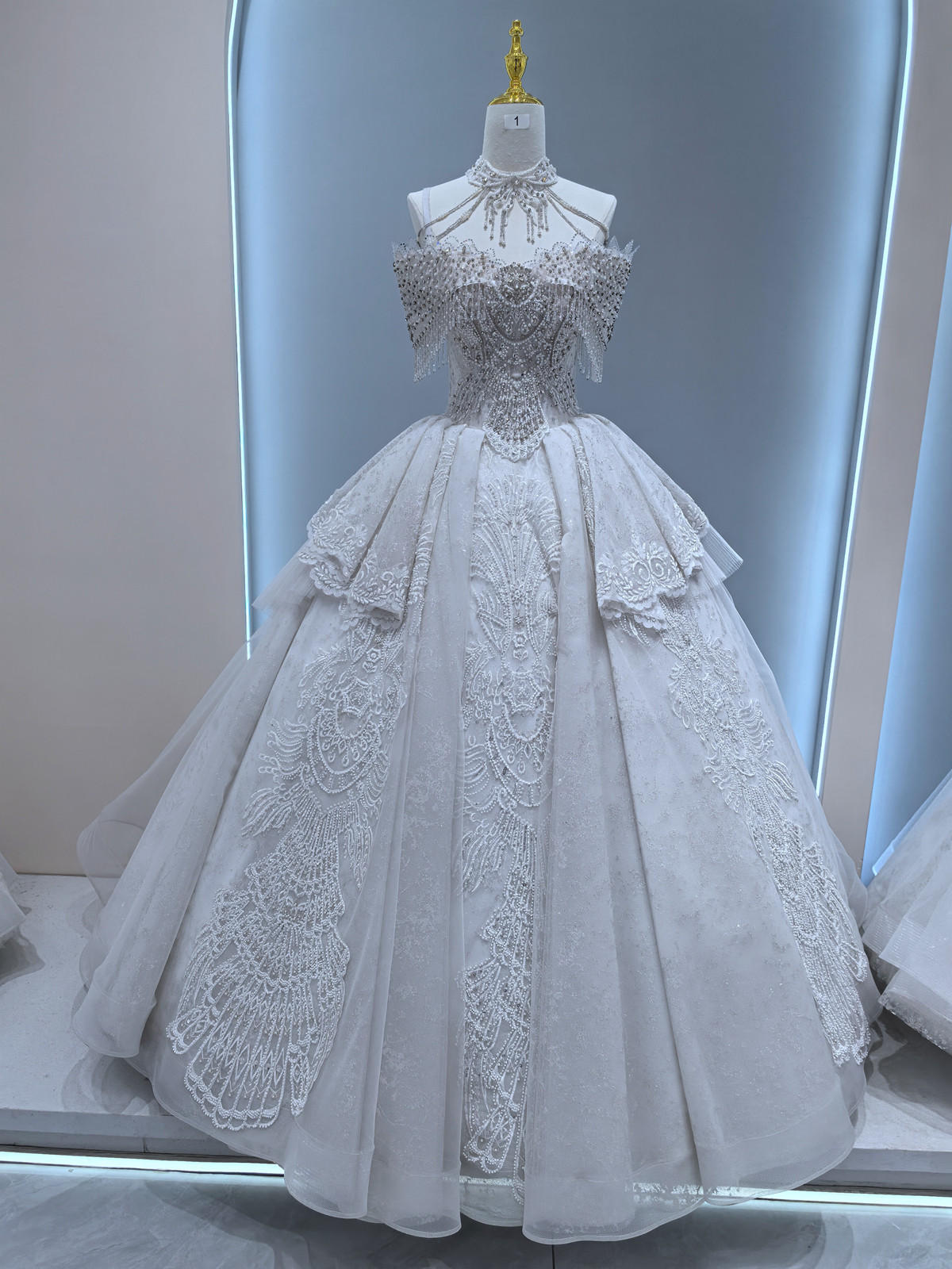 豪華 キラキラ.レース  パール ウエディングドレス ボリュームスカートプリンセスドレス 結婚式 挙式三 次会D113 47,820円