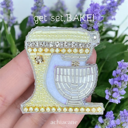 ★美品★APROSIO & CO. ビーズ スズラン ブローチ ☆美品☆APROSIO & CO. ビーズ スズラン ブローチ