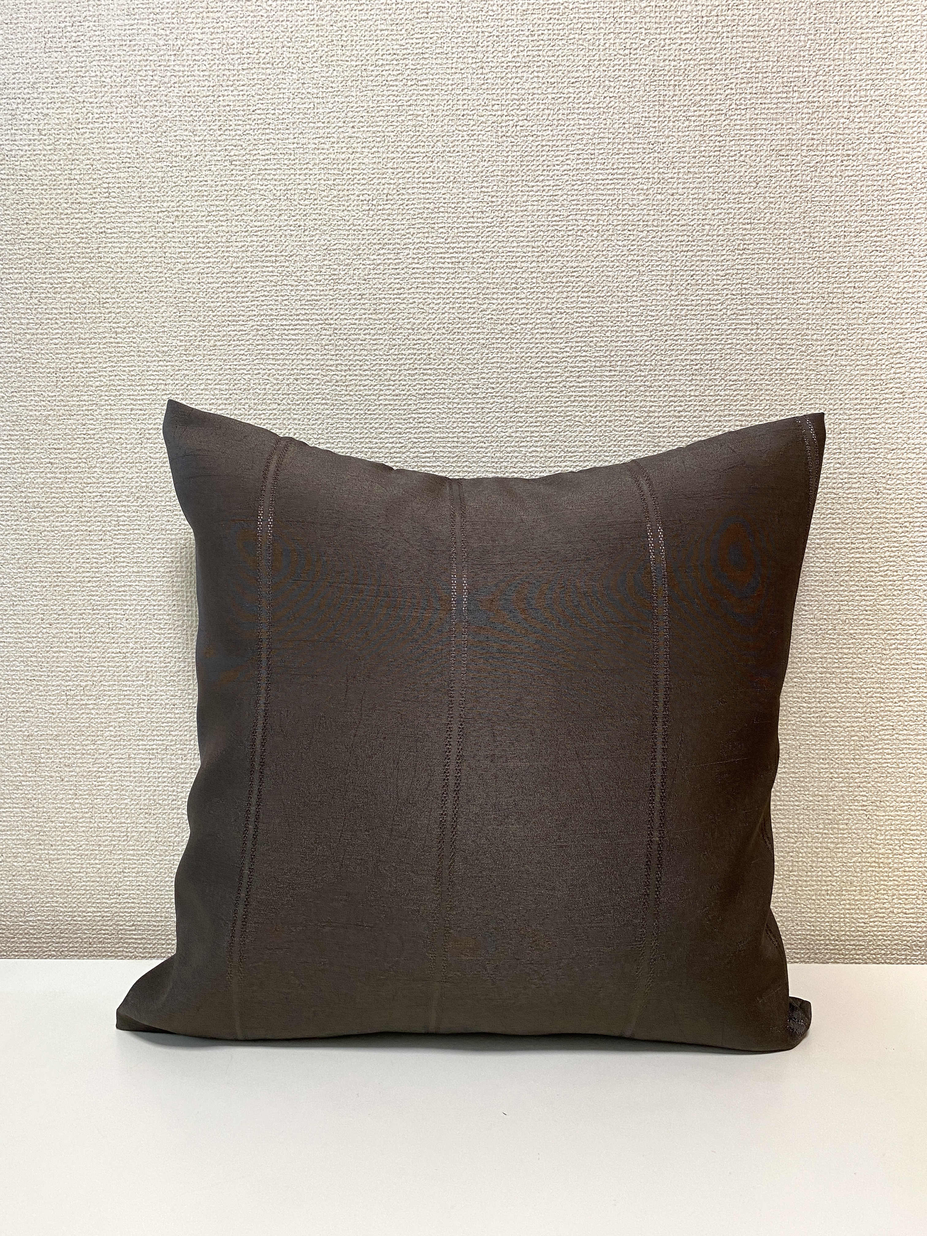 deviseworks クッションカバー 紋章柄 monsho deviseworks クッションカバー 紋章柄 monsho