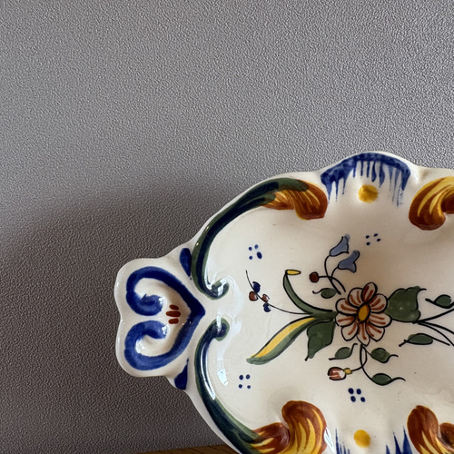 フランスの古い石鹸置き 陶器 古道具 レトロ ソープディッシュ【石鹸