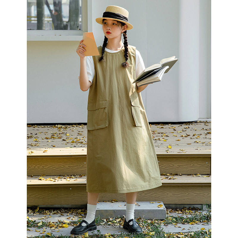 100%コットンノースリーブワンピース　仕事着風ワンピース　カーキ　S-Mサイズ　S457