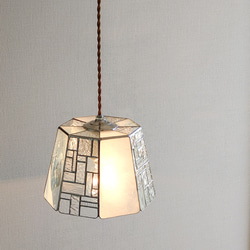 ステンドグラスのペンダントライト 八角形　大きめ　未使用保管品 ステンドグラスのペンダントライト 八角形大きめ未使用保管品