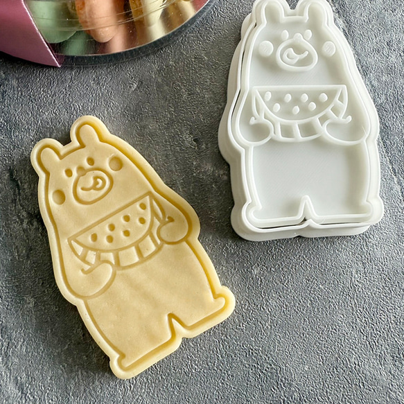 【SUMMER】Fペロリスイカを食べるくまさん　クッキー型（スタンプ付き） 1枚目の画像