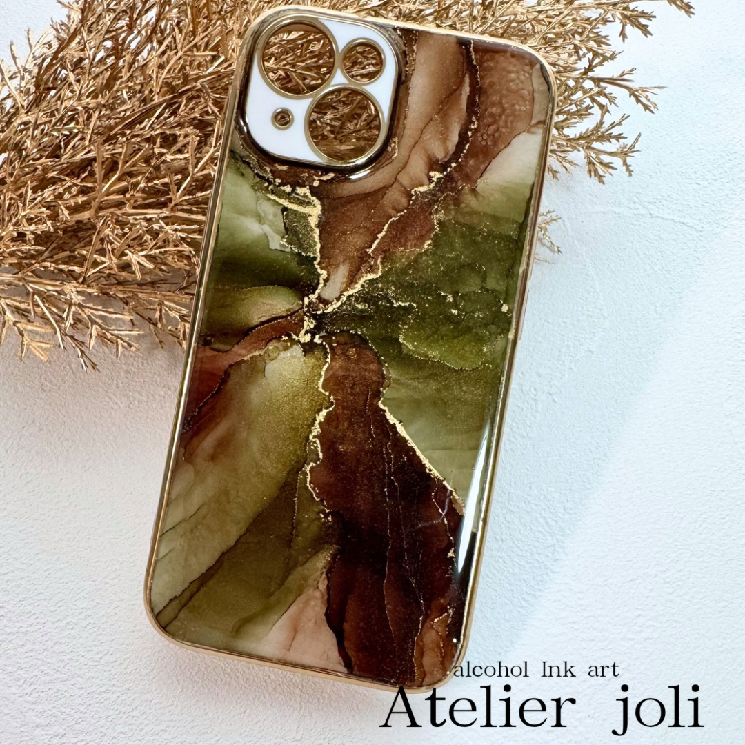モスグリーン×ブラウンの深みアートケース｜iPhone対応／アルコールインクアート