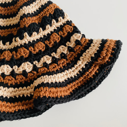 Y.A.R.N クロスモチーフ バケットハット クラッシャーハット ニットハット Y.A.R.N クロスモチーフ バケットハット クラッシャーハット