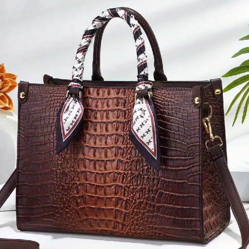 ヴィンテージ　クロコダイルレザー　バッグ ヴィンテージ クロコダイルレザー バッグ
