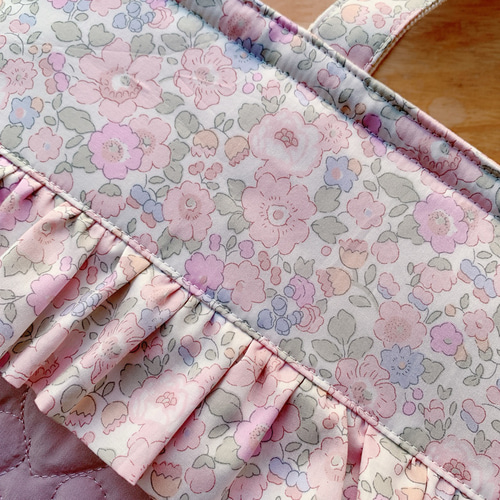 ☆ハートキルトフリルレッスンバッグ30×42×5＊リバティ・ベッツィ