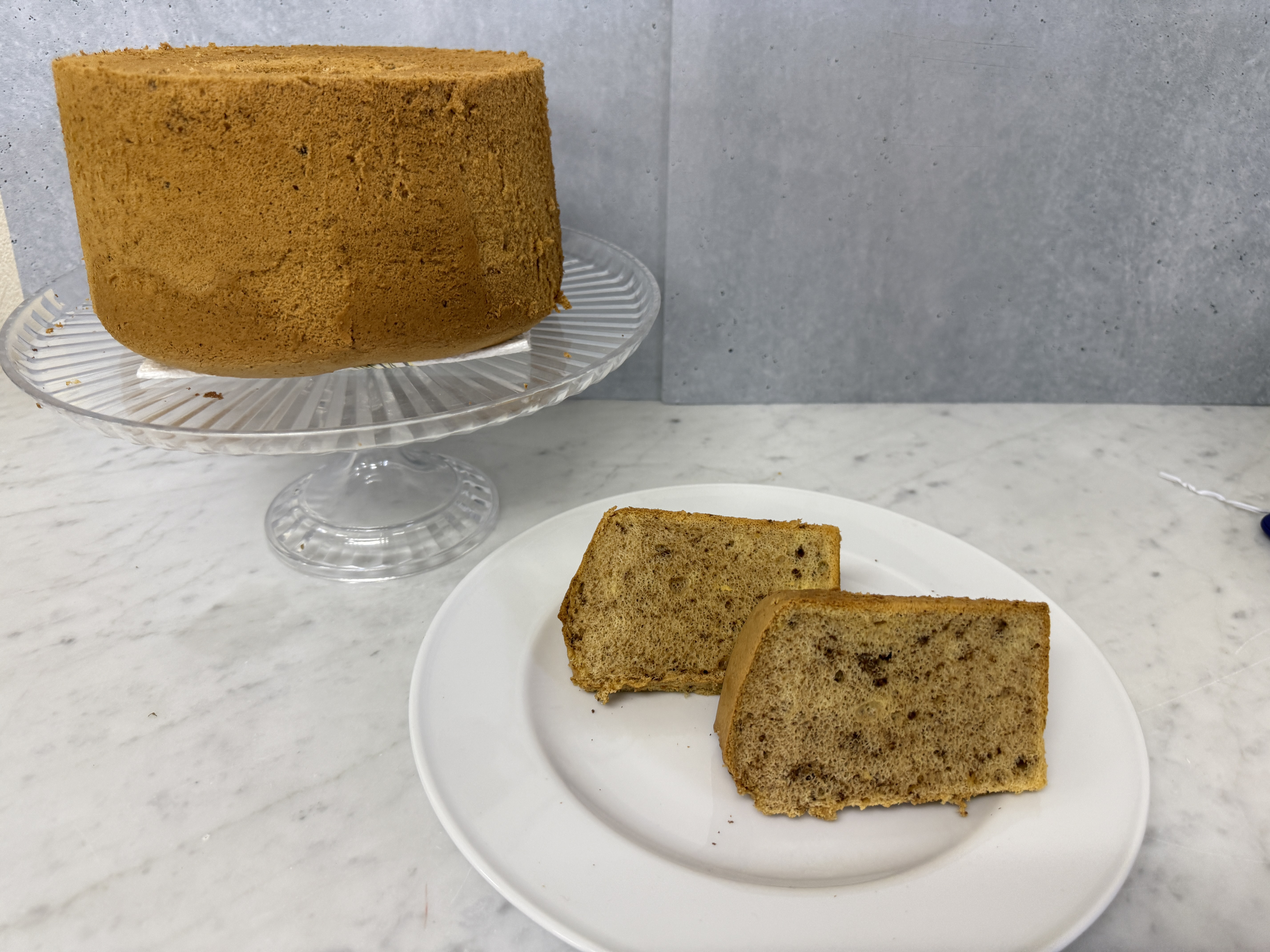 スパイスシフォン（Spiced Chiffon Cake） 20cmホール（10カット相当）／冷凍便にてお届け