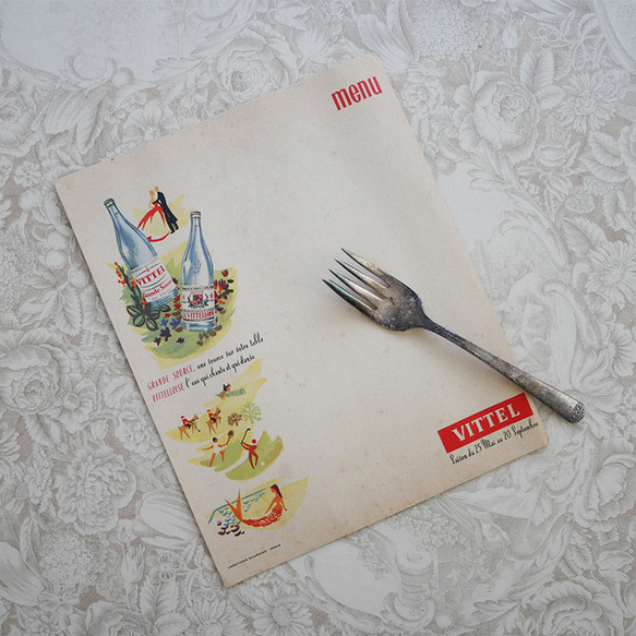 アンティーク　フランスの古いカード　vittel 1枚目の画像