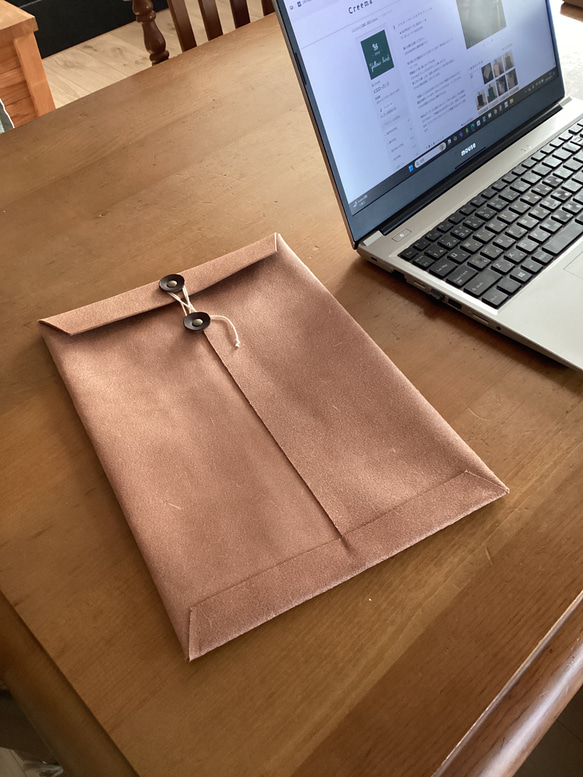 茶封筒風革封筒（A4サイズ） たま紐式 クラッチバッグ イエロー