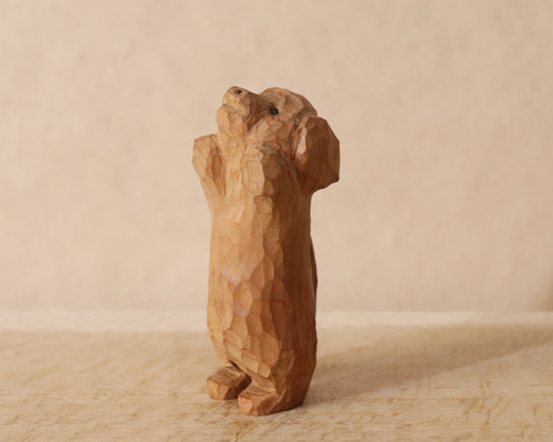 木彫り ミニチュアダックスフンド 木製 置物 インテリア雑貨（木材