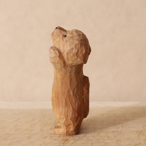 木彫り ミニチュアダックスフンド 木製 置物 インテリア雑貨（木材