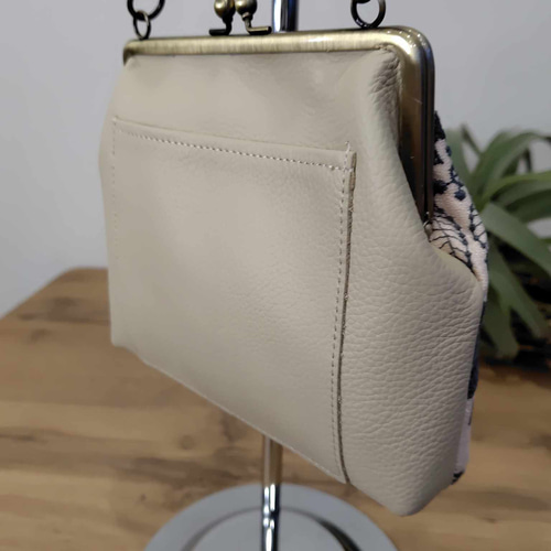 ペ*コ様 ミナペルホネン/carnival　カーニバルネイビー/がま口ポケット/ インテリアファブリック発売のお知らせ。12月20日～ - minä perhonen