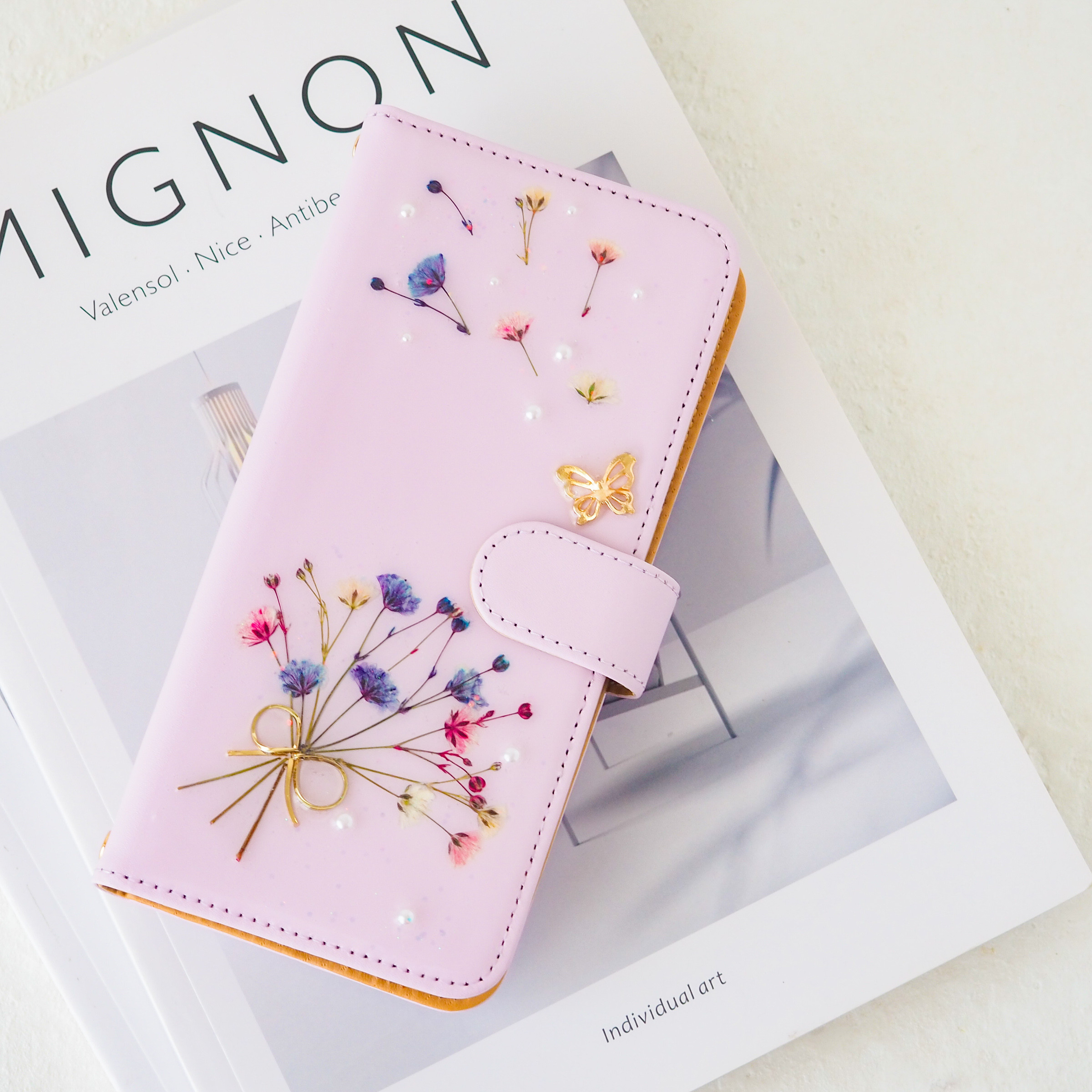 ＊かすみ草の押し花手帳型スマホケース＊393' R 全機種対応 本物のお花 iPhone17  Android