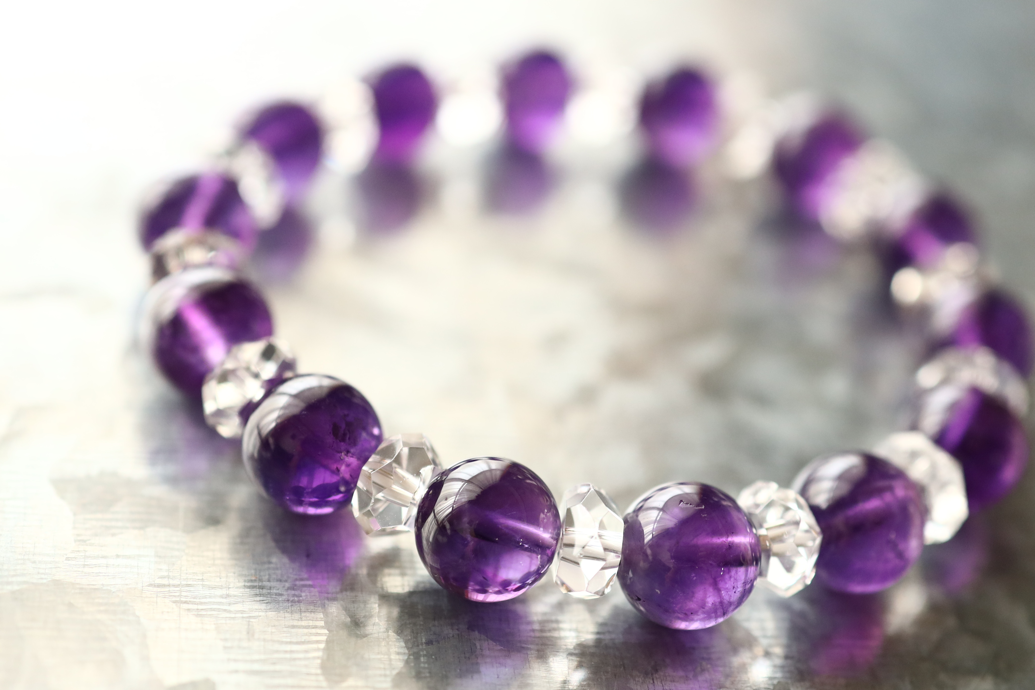 …☆プレミアムブレス☆…☆宝石質☆アメジスト：約9ミリ＆水晶☆…☆天然石ブレスレット☆…