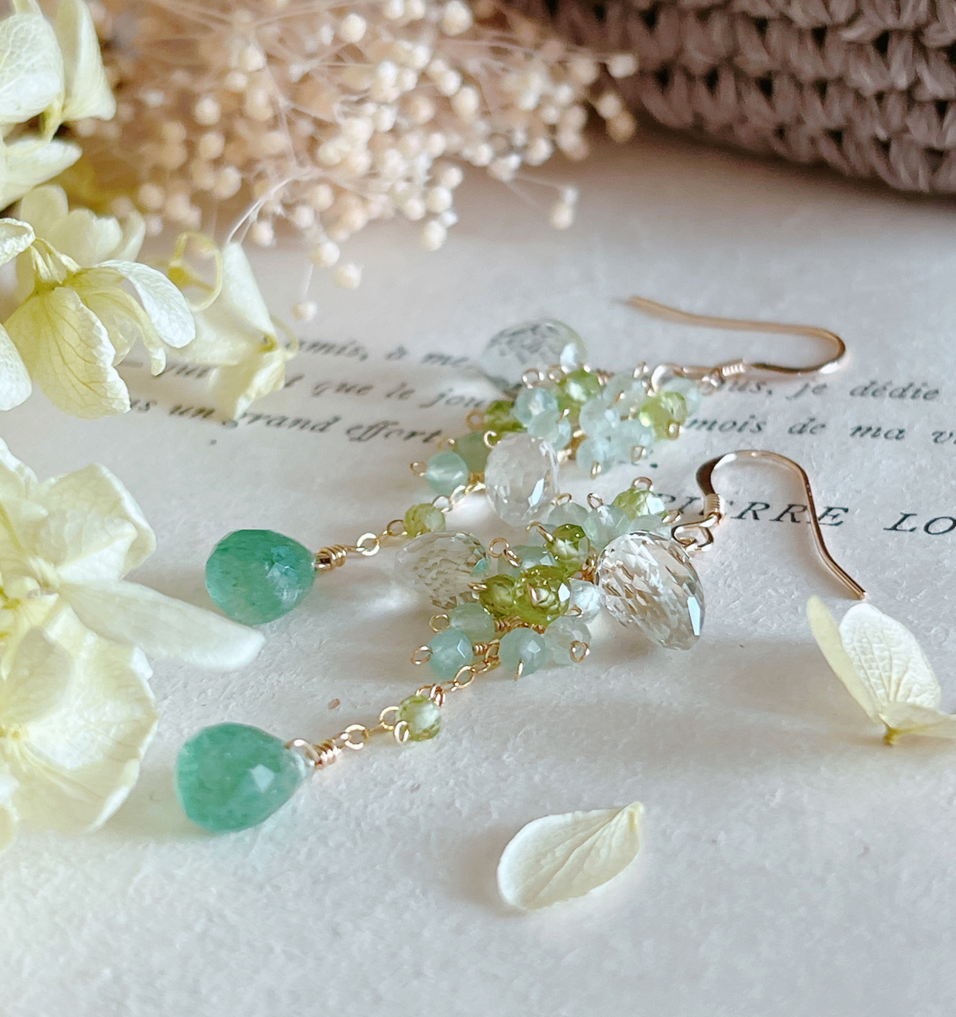 【14kgf】グリーン天然石＊ロングピアス