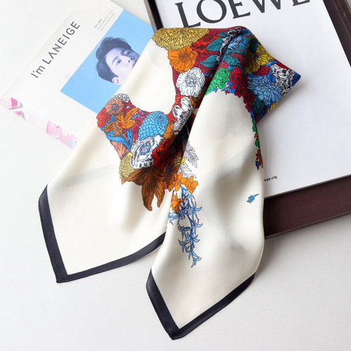 カラフル花と馬デザインのシルクスカーフ 100％シルク 約68cm