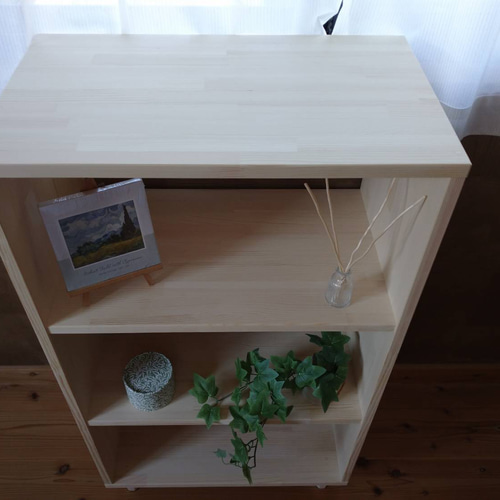 天然木 赤松集成材 北欧家具風3段脚付きオープンシェルフ 飾り棚 本棚