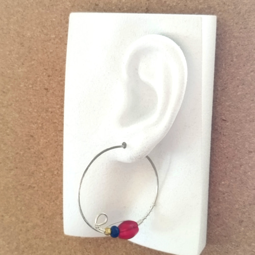 hure（フレ・赤）のニンカリ アイヌの耳飾り・ピアス ジャワ