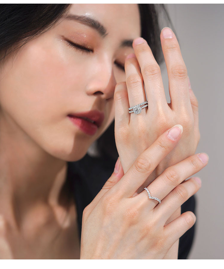 【ヘイズジュエリー】メイフアシリーズ18Kゴールドストレート/V字型ダイヤモンドリング、高色・高透明度天然ダイヤモンドジュエリー