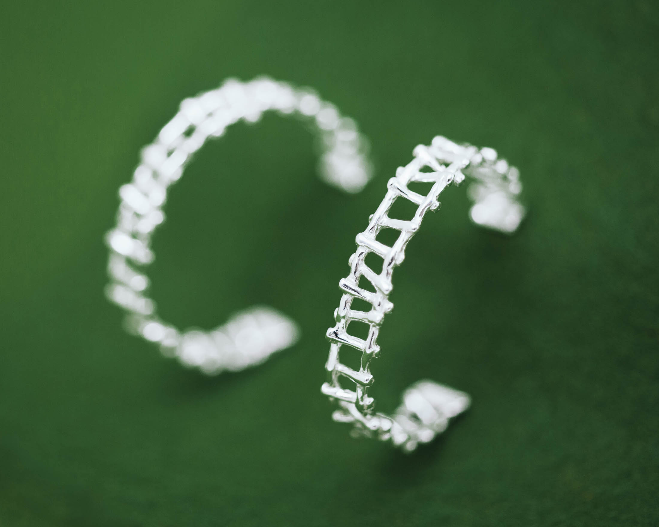 小枝 フープ ピアス/イヤリング L  (イヤリングもオプション購入で可）