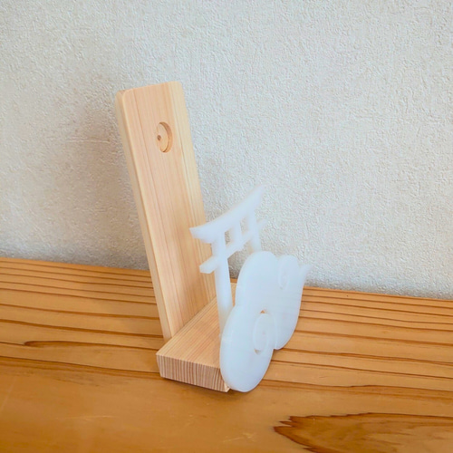 取り付け10秒】コンパクトなアクリル神棚／御札立て 神棚 壁掛け 紀州