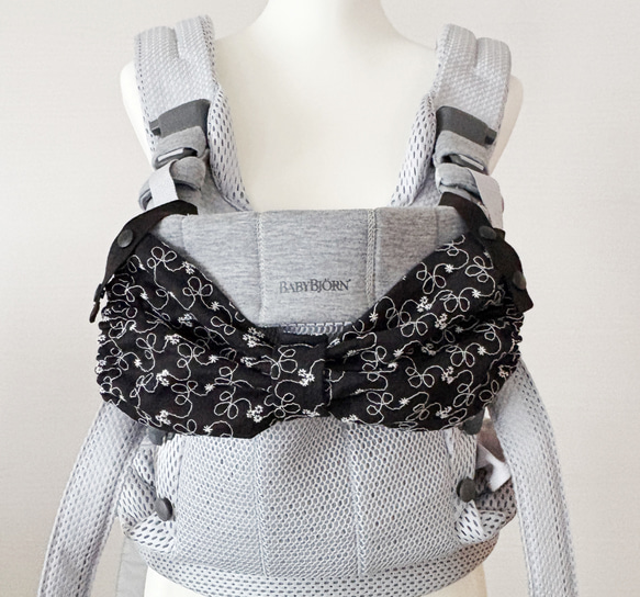 新商品☆抱っこ紐用スリーピングフードカバー☆ベビービョルンHARMONY、ONEKAI、MINIなど☆レース刺繍柄 12枚目の画像