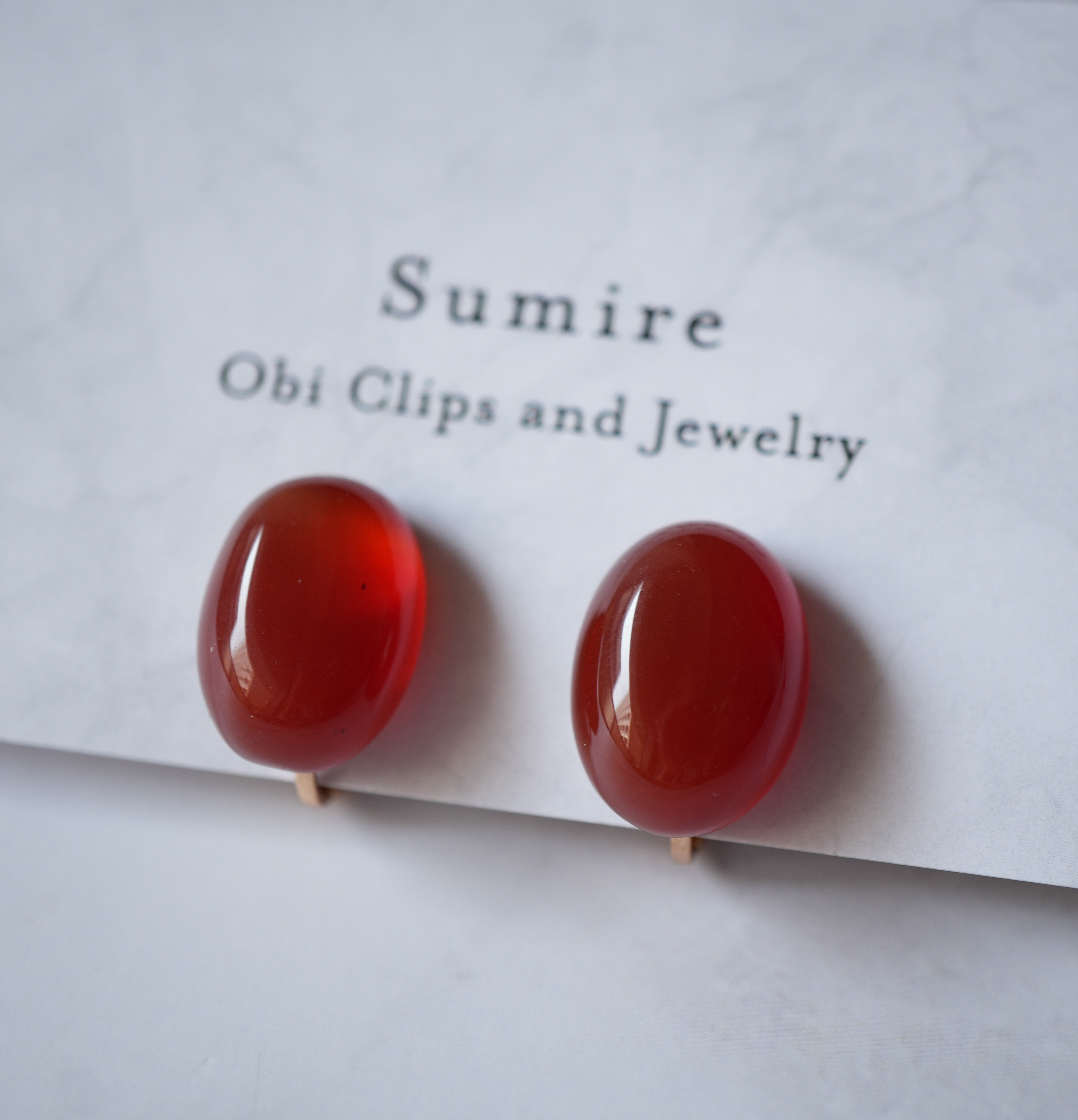 赤瑪瑙のイヤリング／ピアス