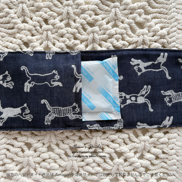 ❤︎ 貓咪們都在飛奔！這些小貓咪今天也活力四射地跑著。海軍藍棉質布料，夏天冬天都能穿，或是當頸巾用。 第4張的照片