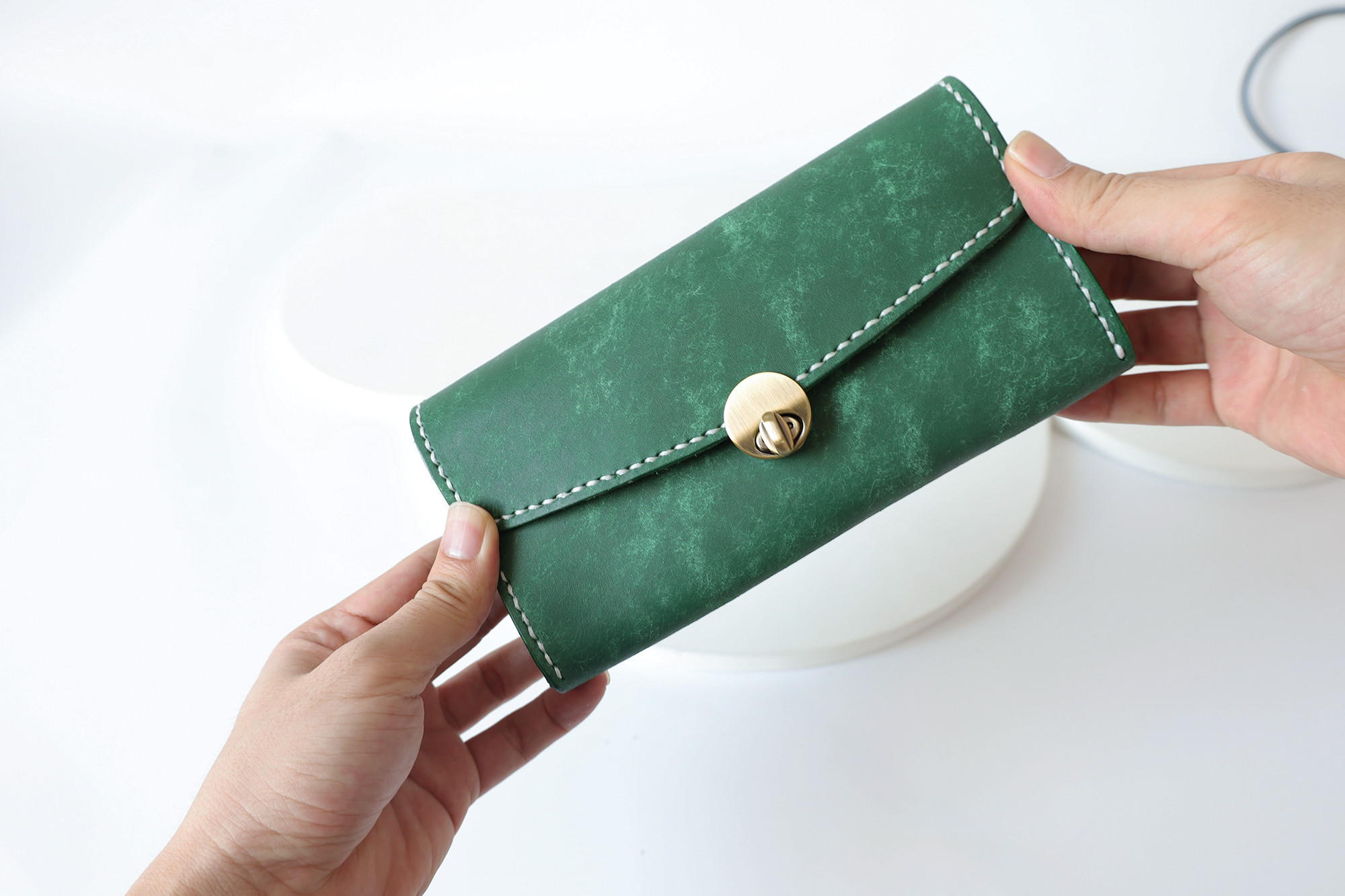 新作 長財布 レディース 革 大容量 牛革手作り手縫い収納オルガン長財布手染め / 総手縫い