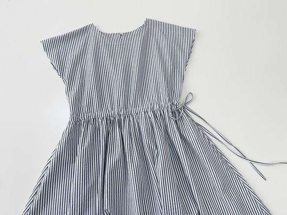半袖サイドリボンワンピース　* Cotton リップル素材　紺と白のストライプ柄 * 9枚目の画像
