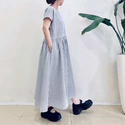 半袖サイドリボンワンピース　* Cotton リップル素材　紺と白のストライプ柄 * 4枚目の画像