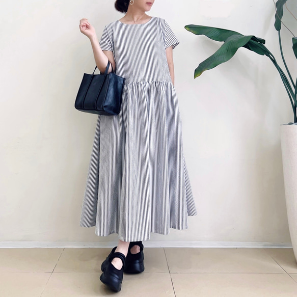 半袖サイドリボンワンピース　* Cotton リップル素材　紺と白のストライプ柄 * 2枚目の画像