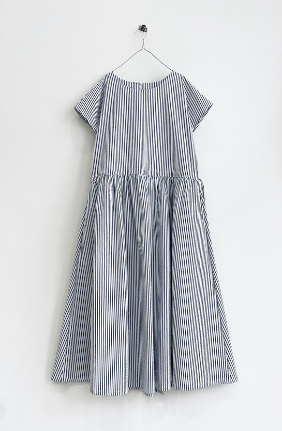半袖サイドリボンワンピース　* Cotton リップル素材　紺と白のストライプ柄 * 7枚目の画像