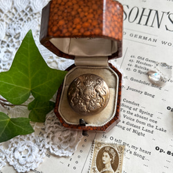 英国で出会った♪アンティーク 金属製パーツ 英国 のエンブレム 英国王