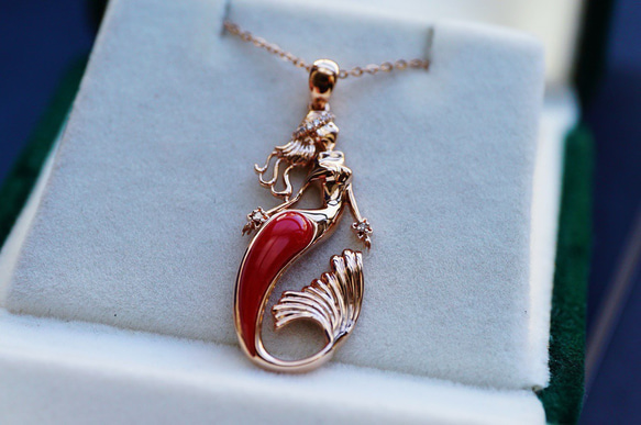 k18 サンゴ、ダイヤモンドのペンダント K18 ダイヤモンド0.16ct 赤珊瑚