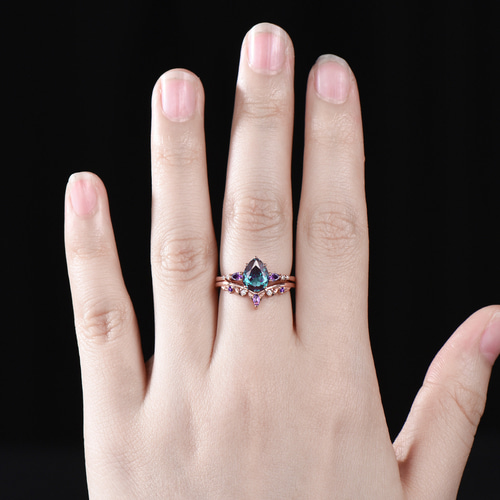 リーフリング 6月の誕生石 アレキサンドライト エンゲージリングセット