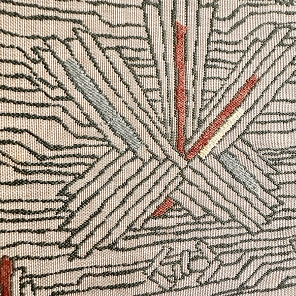 帯のタペストリー　流木×涼しげなベージュ　テーブルランナー使用可　小物　和モダン　着物　リメイク インテリア　和室 6枚目の画像