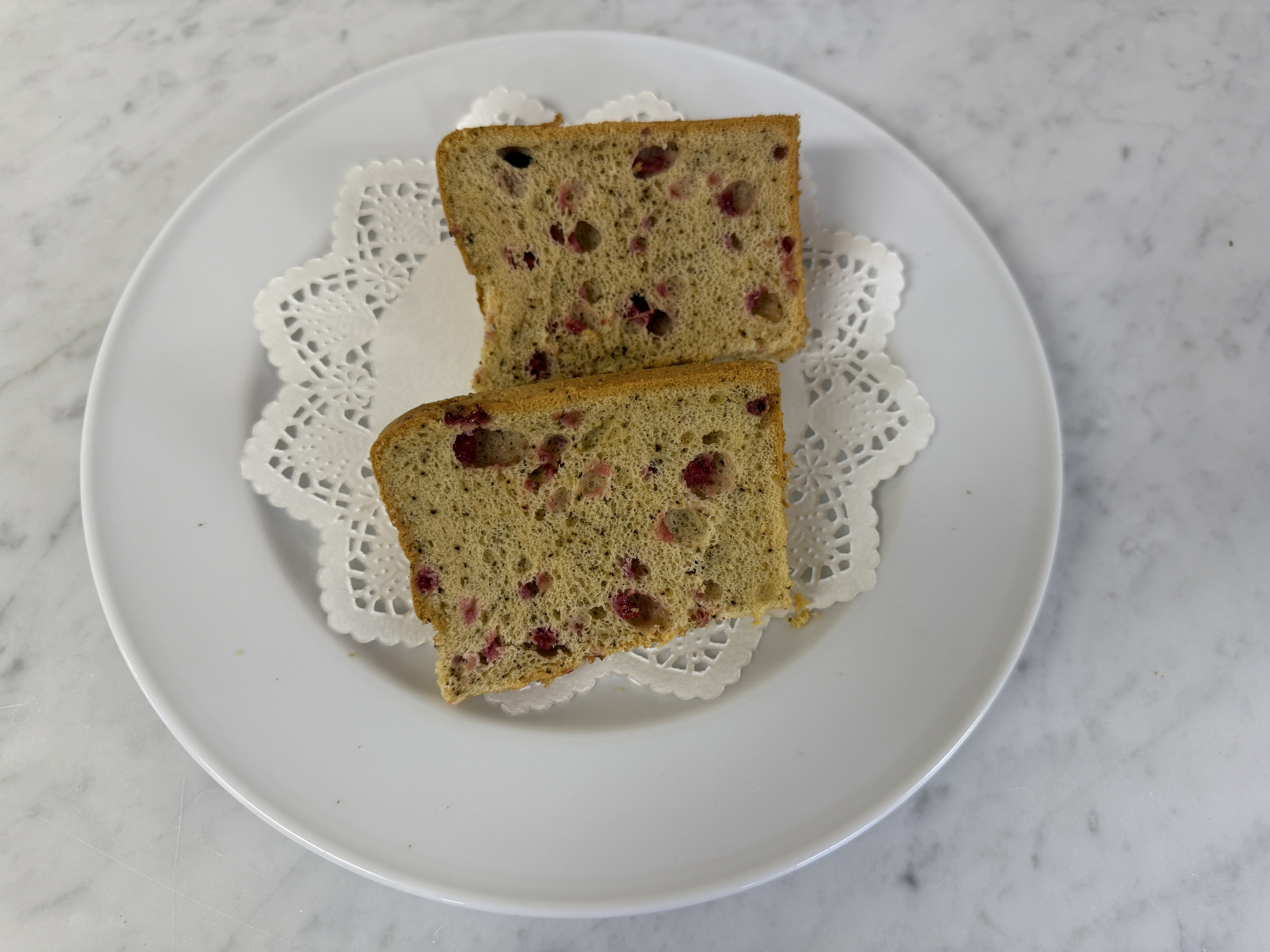 【Signature Chiffon】アールグレイラズベリーシフォンケーキ｜Anne’s Kitchenの“物語を味わう