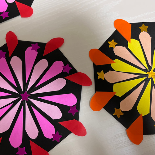 花火 はなび 夏 風物詩 祭り 華やか ラメ 折り紙 壁面飾り その他