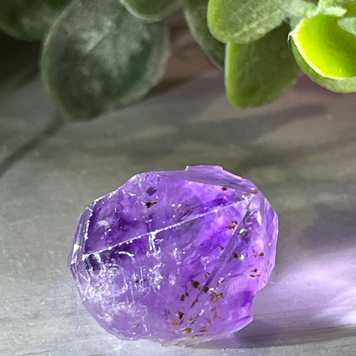 ゴールドカコクセナイト 紫水晶 アメジスト 結晶 原石 ラフストーン