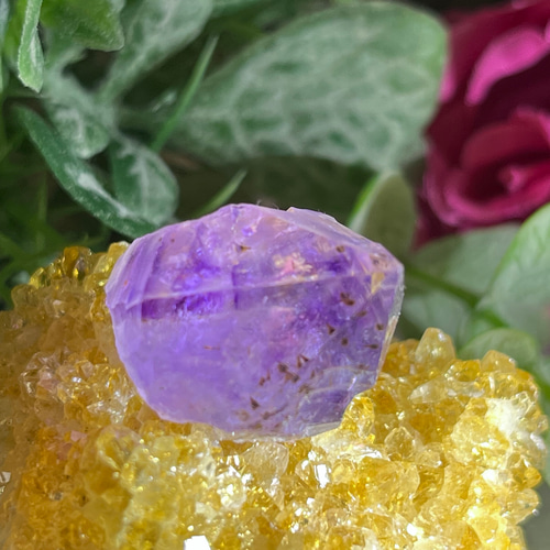 ゴールドカコクセナイト 紫水晶 アメジスト 結晶 原石 ラフストーン