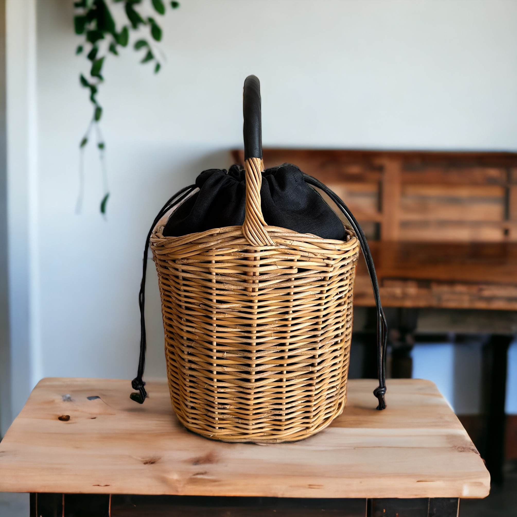 毎日使う日常使いのかごバッグ　天然のままのアラログ