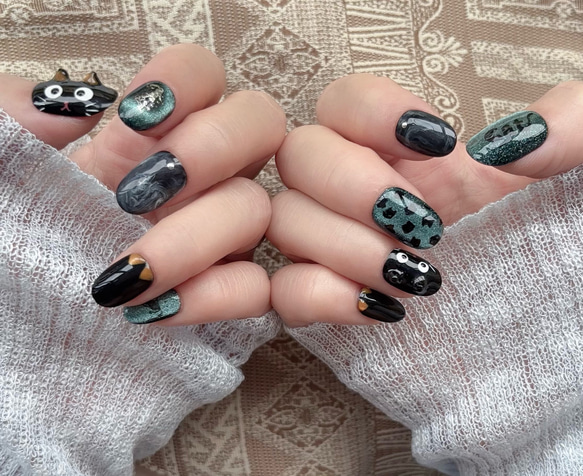 黒猫とミステリアスな夜ネイル、マグネットネイルチップ【ネイルチップ