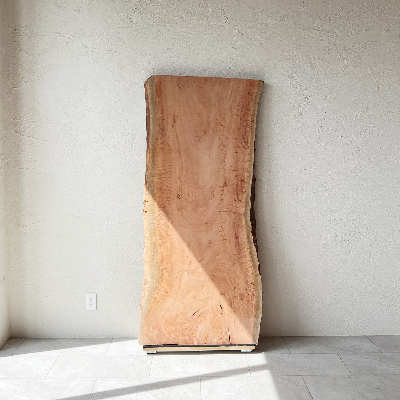 【オーダーメイド】ユーカリ 一枚板 高周波プレス済み Mサイズ 幅：約1790mm×奥行：約800mm(最大)