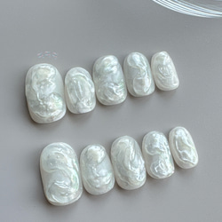 ネイルチップ✳︎ホワイト うるうる ぷっくりネイル / ブライダル 成人式 前撮り 1枚目の画像